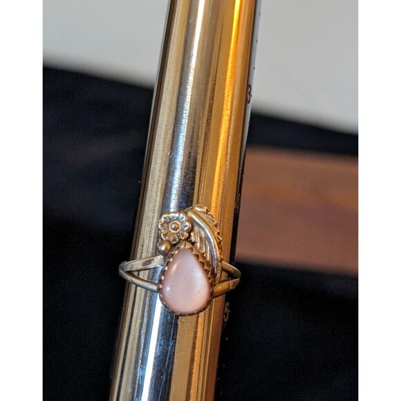 Native American Pink Stone Teardrop Ring Sz 4.75 & Feather Dangle Earring Set - Picture 8 of 9